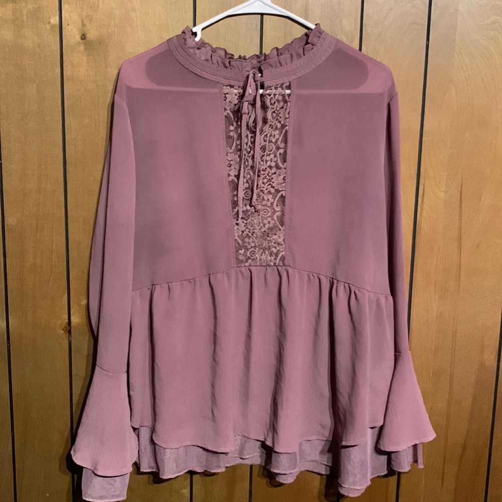 long sleeve light purple shirt